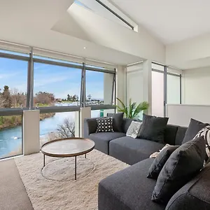 Holiday home Riverside - Holiday, Taupo